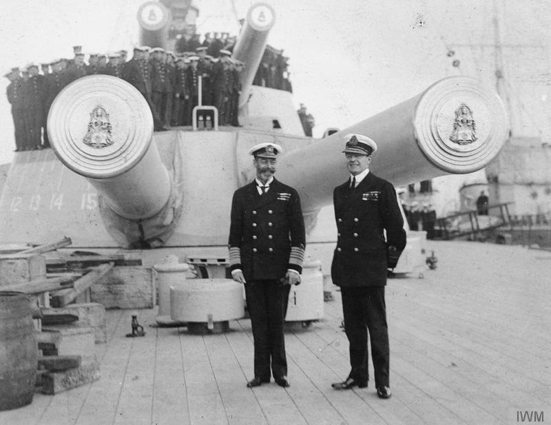 King George V and Admiral David Beatty on the quarter deck of HMS Queen Elizabeth of the Grand Fleet ©  Imperial War Museum. 